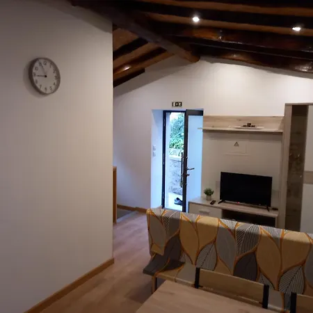 Chalet House Guilho *