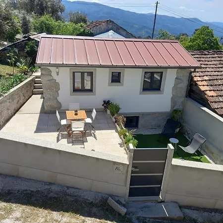House Guilho Chalet Reriz
